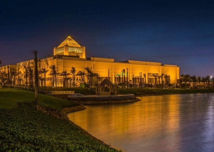 De Magnifiques Photos Du Musee De La Civilisation La Nuit Vues De Lexterieur