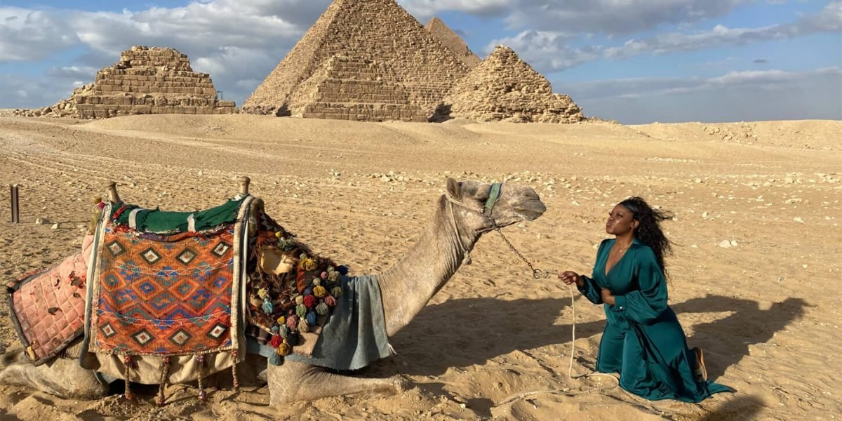 Une Magnifique Photo Prise A Linterieur Des Pyramides De Gizeh