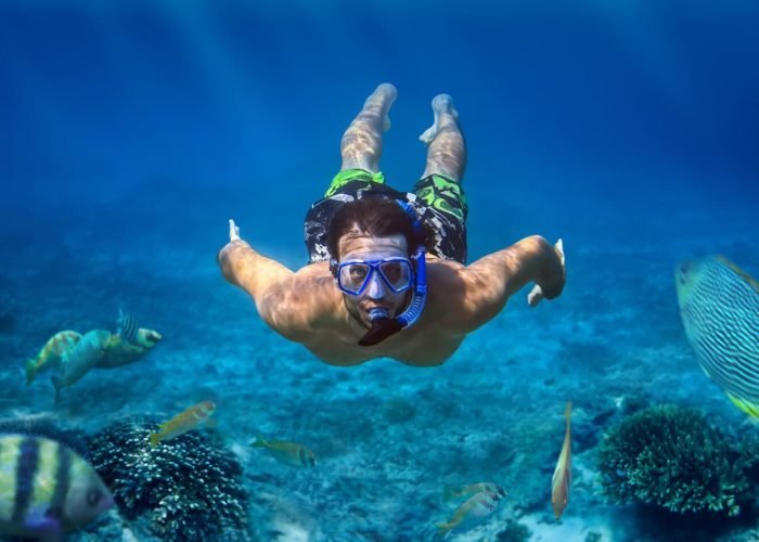 great-picture-of-a-man-diving